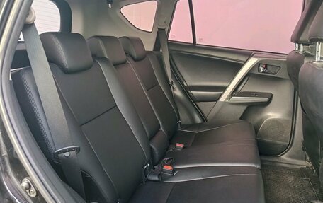 Toyota RAV4, 2018 год, 2 495 000 рублей, 11 фотография