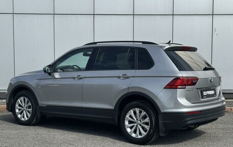 Volkswagen Tiguan II, 2017 год, 2 400 000 рублей, 2 фотография