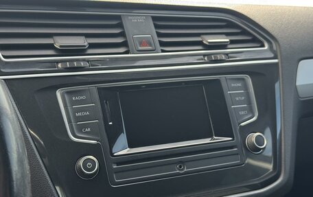 Volkswagen Tiguan II, 2017 год, 2 400 000 рублей, 18 фотография