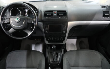 Skoda Yeti I рестайлинг, 2013 год, 1 099 000 рублей, 15 фотография