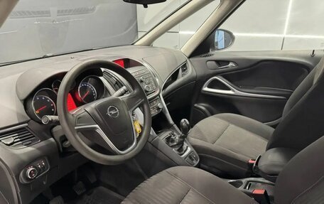 Opel Zafira C рестайлинг, 2012 год, 839 000 рублей, 22 фотография