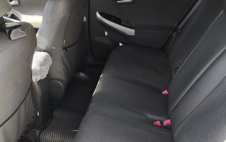 Toyota Prius, 2011 год, 920 000 рублей, 6 фотография