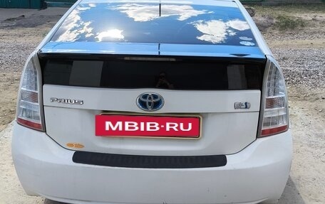 Toyota Prius, 2011 год, 920 000 рублей, 4 фотография