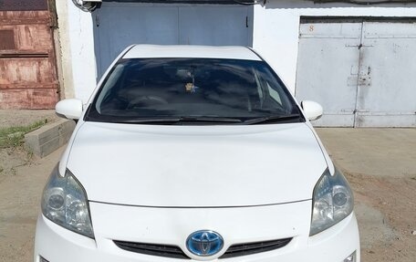 Toyota Prius, 2011 год, 920 000 рублей, 3 фотография