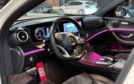 Mercedes-Benz E-Класс, 2017 год, 3 100 000 рублей, 8 фотография