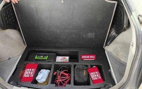 Toyota Prius, 2011 год, 920 000 рублей, 9 фотография