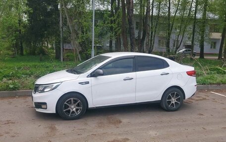KIA Rio III рестайлинг, 2015 год, 600 000 рублей, 2 фотография