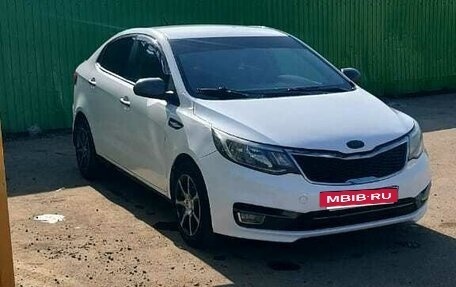 KIA Rio III рестайлинг, 2015 год, 600 000 рублей, 4 фотография