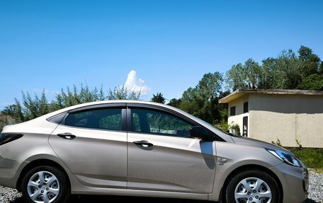 Hyundai Solaris II рестайлинг, 2013 год, 850 000 рублей, 2 фотография
