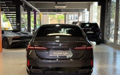 BMW 5 серия, 2024 год, 7 733 800 рублей, 5 фотография
