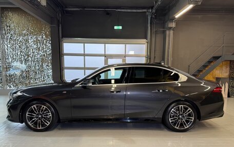 BMW 5 серия, 2024 год, 7 733 800 рублей, 3 фотография