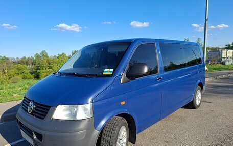 Volkswagen Transporter T5 рестайлинг, 2007 год, 1 800 000 рублей, 1 фотография