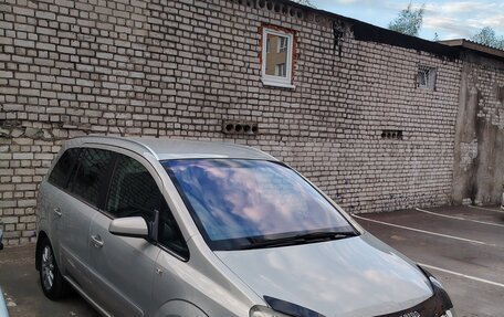 Opel Zafira B, 2008 год, 540 000 рублей, 1 фотография