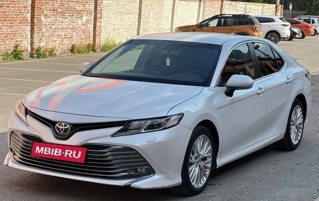 Toyota Camry, 2019 год, 2 150 000 рублей, 1 фотография