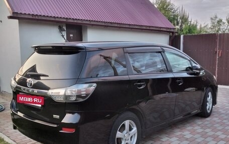 Toyota Wish II, 2012 год, 1 210 000 рублей, 2 фотография