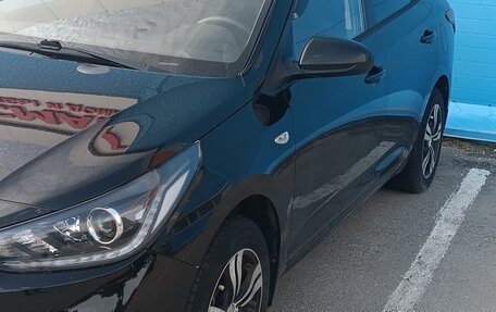 Hyundai Solaris II рестайлинг, 2018 год, 1 268 000 рублей, 2 фотография
