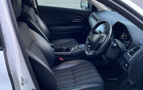 Honda Vezel, 2014 год, 1 400 000 рублей, 12 фотография