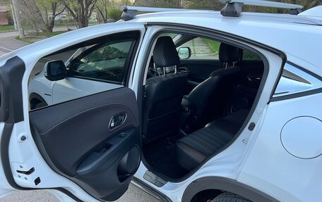 Honda Vezel, 2014 год, 1 400 000 рублей, 18 фотография