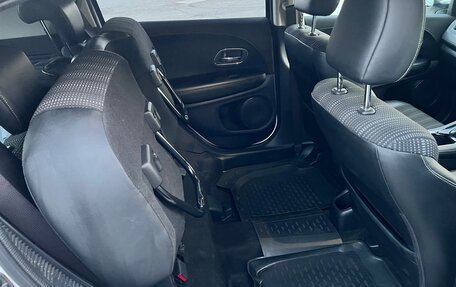Honda Vezel, 2014 год, 1 400 000 рублей, 17 фотография
