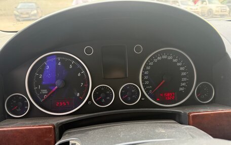 Volkswagen Touareg III, 2005 год, 550 000 рублей, 7 фотография