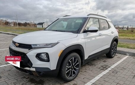 Chevrolet TrailBlazer, 2022 год, 1 900 000 рублей, 3 фотография
