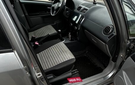 Suzuki SX4 II рестайлинг, 2011 год, 800 000 рублей, 28 фотография