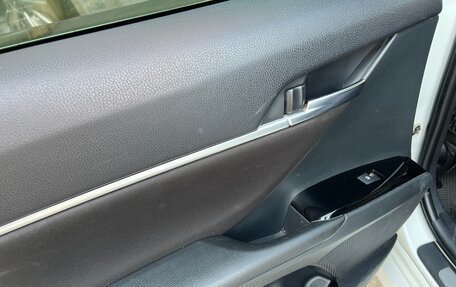 Toyota Camry, 2019 год, 2 150 000 рублей, 10 фотография
