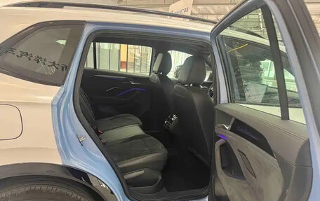 Volkswagen Tiguan, 2024 год, 4 190 013 рублей, 12 фотография