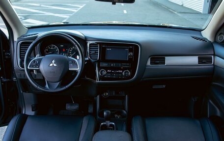 Mitsubishi Outlander III рестайлинг 3, 2014 год, 1 335 000 рублей, 16 фотография