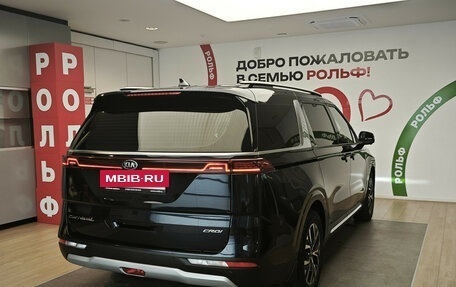 KIA Carnival, 2021 год, 3 400 000 рублей, 6 фотография