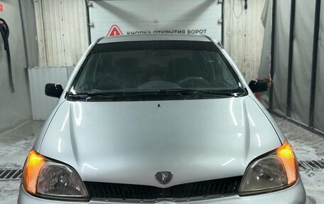 Toyota Echo, 2000 год, 250 000 рублей, 1 фотография