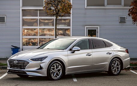 Hyundai Sonata VIII, 2021 год, 1 895 000 рублей, 1 фотография