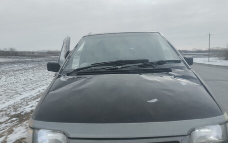 Nissan Prairie III, 1991 год, 100 000 рублей, 1 фотография