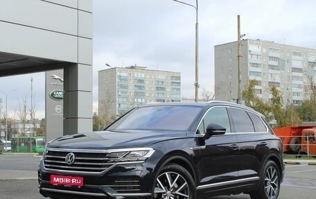 Volkswagen Touareg III, 2020 год, 5 950 000 рублей, 1 фотография