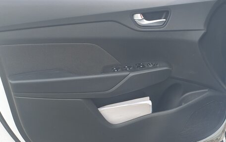 Hyundai Solaris II рестайлинг, 2021 год, 1 240 000 рублей, 13 фотография