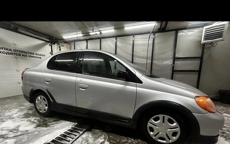 Toyota Echo, 2000 год, 250 000 рублей, 2 фотография
