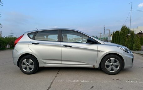 Hyundai Solaris II рестайлинг, 2011 год, 620 000 рублей, 5 фотография