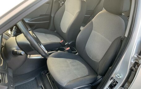 Hyundai Solaris II рестайлинг, 2011 год, 620 000 рублей, 13 фотография
