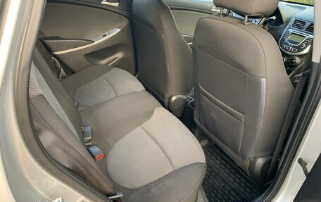 Hyundai Solaris II рестайлинг, 2011 год, 620 000 рублей, 12 фотография