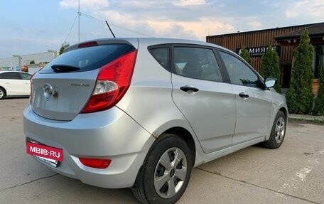 Hyundai Solaris II рестайлинг, 2011 год, 620 000 рублей, 6 фотография