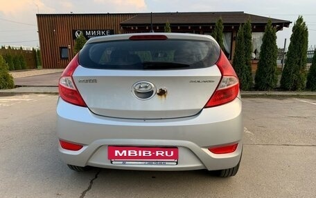 Hyundai Solaris II рестайлинг, 2011 год, 620 000 рублей, 7 фотография