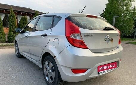 Hyundai Solaris II рестайлинг, 2011 год, 620 000 рублей, 8 фотография