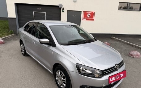 Volkswagen Polo VI (EU Market), 2012 год, 590 000 рублей, 2 фотография