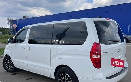 Hyundai H-1 II рестайлинг, 2021 год, 3 750 000 рублей, 4 фотография
