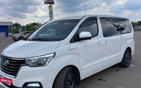 Hyundai H-1 II рестайлинг, 2021 год, 3 750 000 рублей, 10 фотография