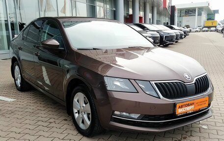 Skoda Octavia, 2018 год, 1 990 000 рублей, 3 фотография