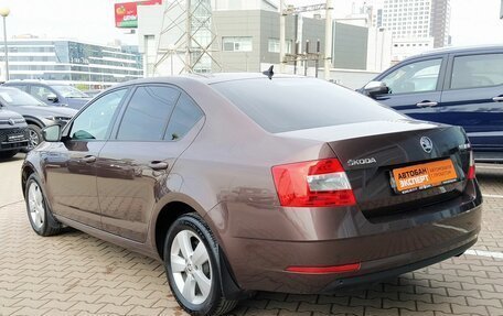 Skoda Octavia, 2018 год, 1 990 000 рублей, 6 фотография