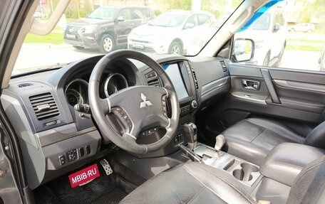 Mitsubishi Pajero IV, 2013 год, 2 199 000 рублей, 20 фотография
