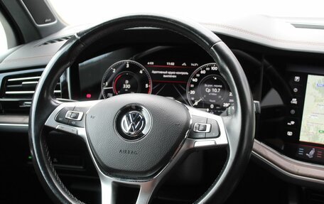 Volkswagen Touareg III, 2020 год, 5 950 000 рублей, 16 фотография