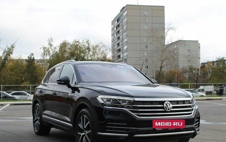 Volkswagen Touareg III, 2020 год, 5 950 000 рублей, 3 фотография